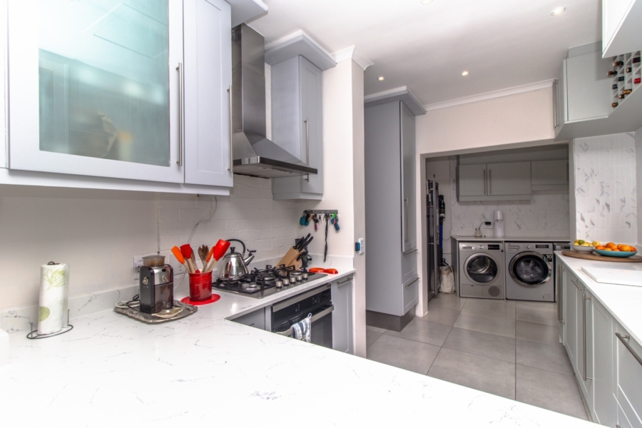3 Bedroom Property for Sale in West Beach Western Cape
